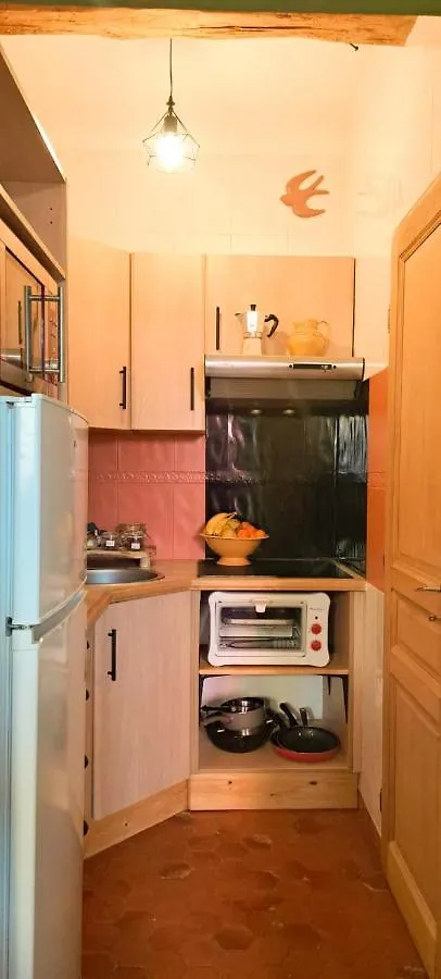 Studio Lironsd'Elle - Cœur du Village Gréoux-les-Bains 0*,
